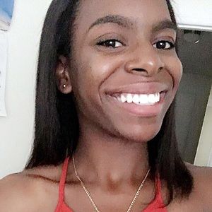 Meet your Posher, Daisha